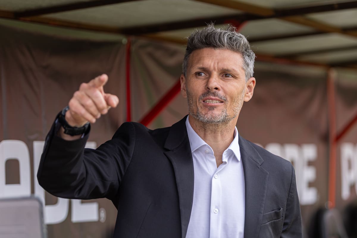 El DT seguirá en Colo Colo