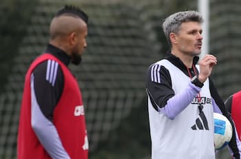Ex Colo Colo y el rol de Arturo Vidal tras quiebre con el DT: “Ortiz es el entrenador, el nuevo jefe”
