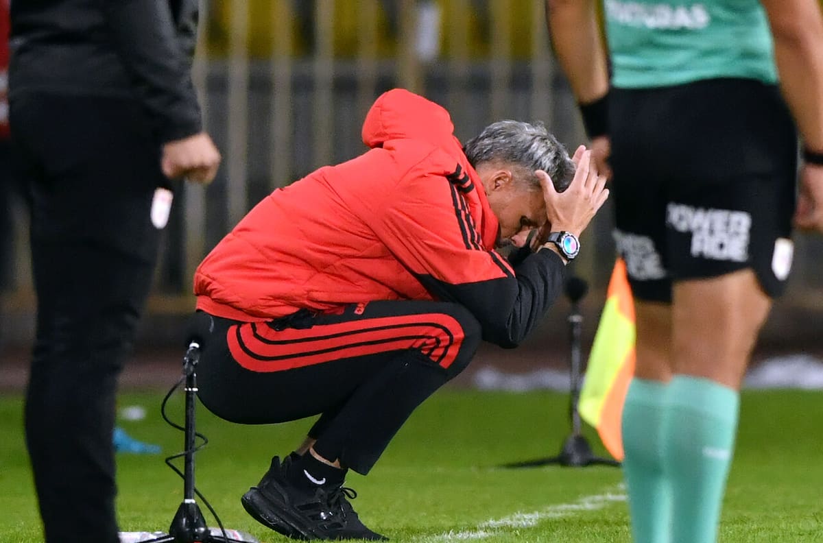 El “pánico escénico” de Fernando Ortiz le hace perder crédito para renovar en Colo-Colo
