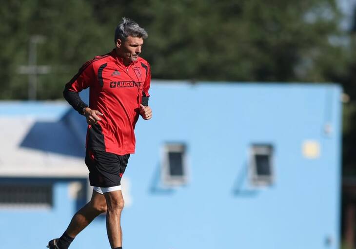 Fernando Ortiz queda contento pese a perder y pone en duda el futuro de Lucas Cepeda en Colo Colo