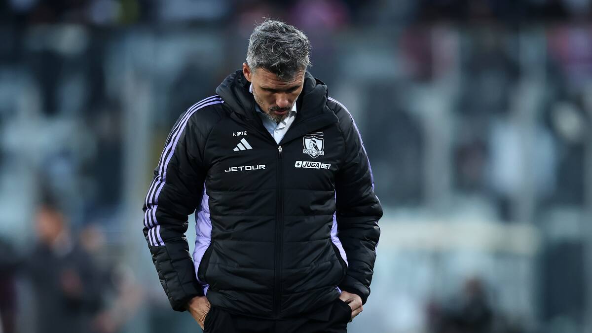 Se lamenta Fernando Ortiz: Colo Colo ya tiene su primera baja para enfrentar a Coquimbo Unido