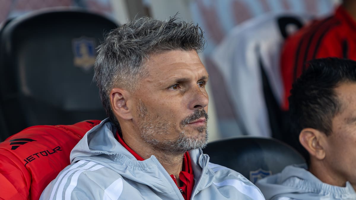 Fernando Ortiz rompió el silencio sobre la posible llegada de Diego Valdés: “Todo jugador chileno quiere venir a Colo Colo”