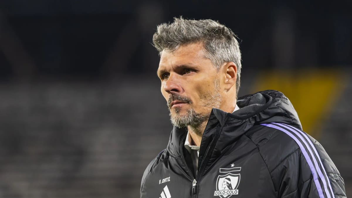 Fernando Ortiz busca el equipo ideal en medio de un Colo Colo lleno de bajas