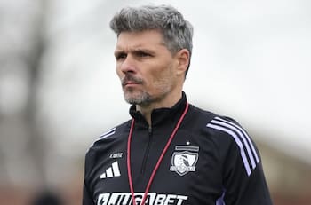 Ciclo cumplido: estuvo con Jorge Almirón y ahora Fernando Ortiz lo desvinculó tras una discusión en Colo Colo