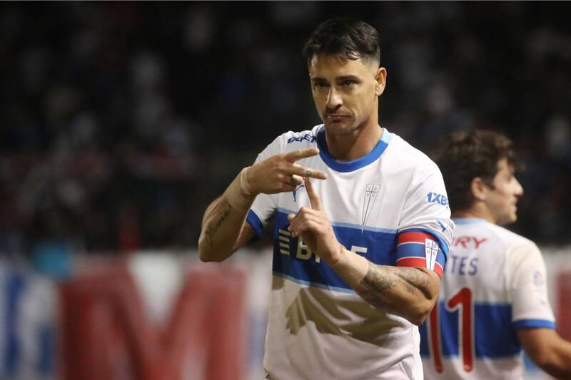 ¿Llegará Fernando Zampedri al número mágico de los 119 ante la U? Foto: Agencia Aton.