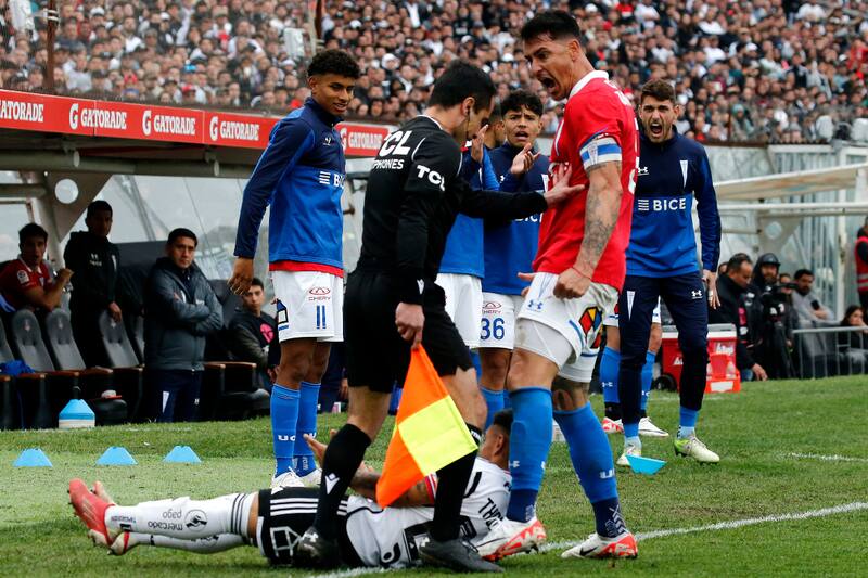 Fernando Zampedri fue uno de los protagonistas del clásico (Foto: Aton)
