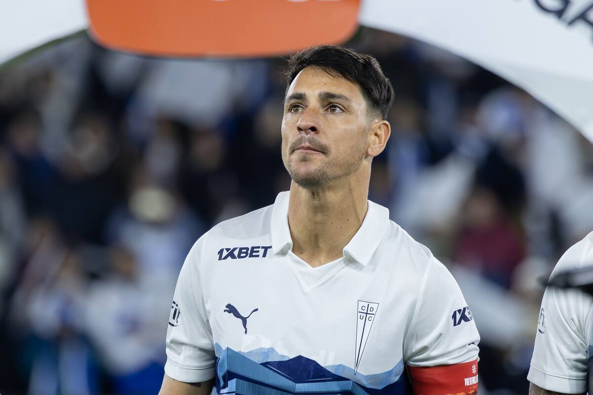 El goleador es fijo en la ofensiva de la UC. Foto: Felipe Escobedo.