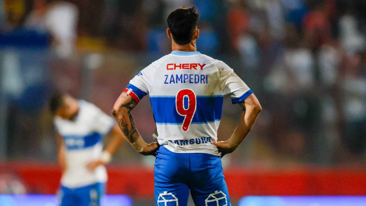 Portazo de la Delegación Presidencial a la UC: no la dejaron jugar con público