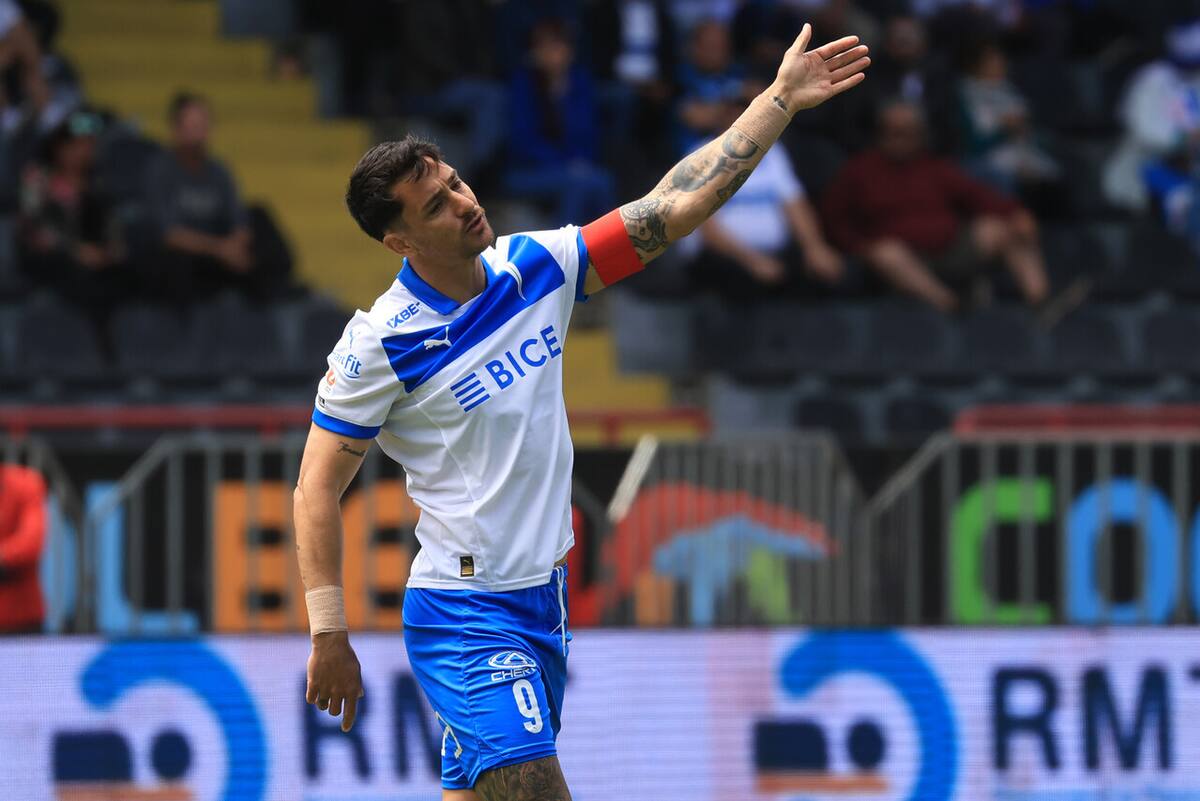 El delantero se perderá el partido final del Campeonato Nacional. Foto: Agencia Aton.