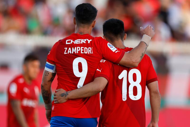 quiere seguir escalando entre los goleadores de la UC (Foto: Aton)