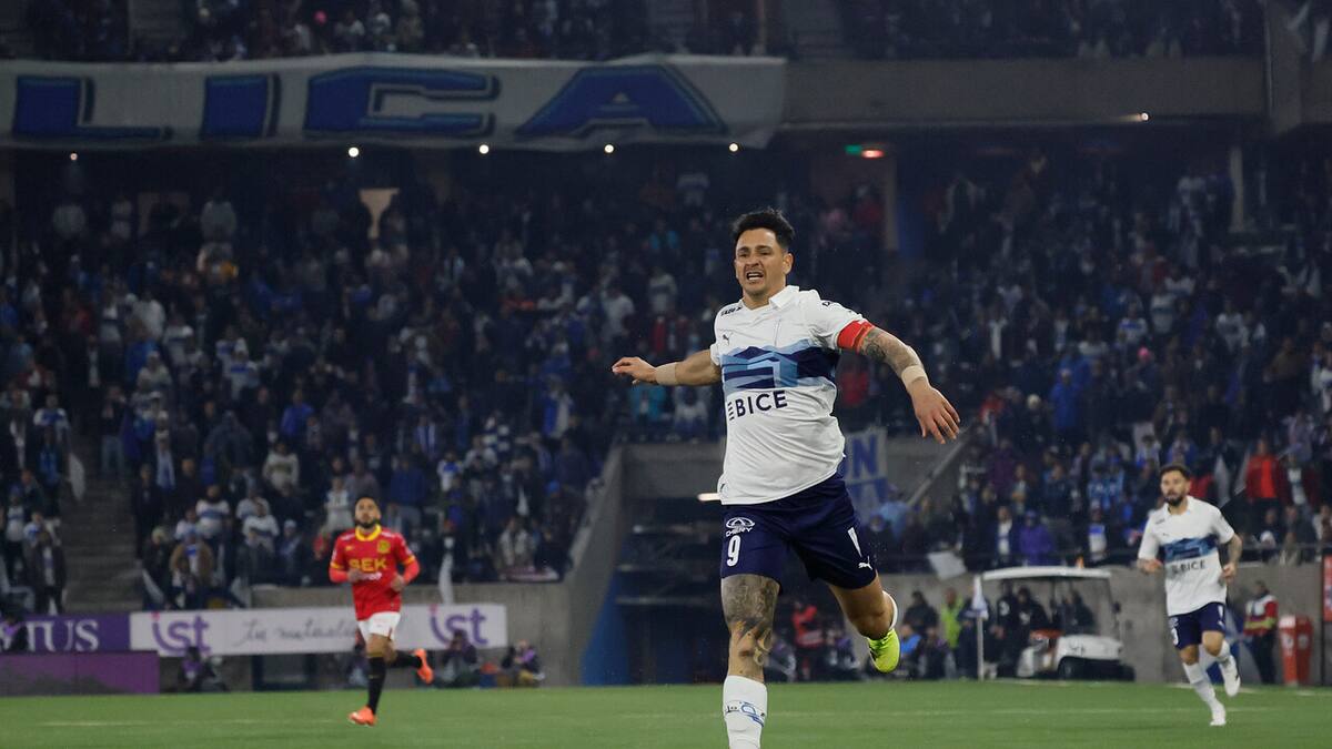 “El Claro Arena es un lujo, pero no debería tener pasto sintético… la lesión de Zampedri se produjo por eso”