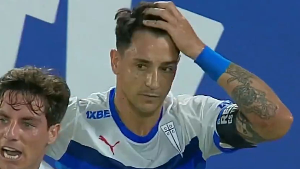 VIDEO | Letal, como siempre: el gol de Fernando Zampedri para hacer feliz a la UC en Ecuador