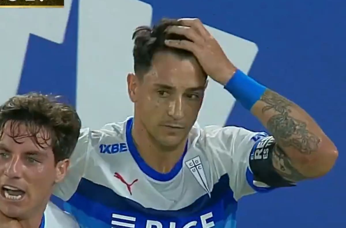 VIDEO | Letal, como siempre: el gol de Fernando Zampedri para hacer feliz a la UC en Ecuador