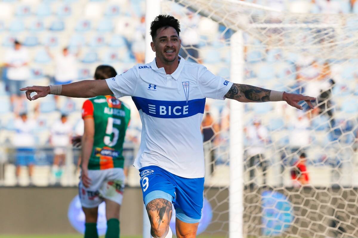Fernando Zampedri espera seguir anotando goles por la UC. Foto: Agencia Aton.
