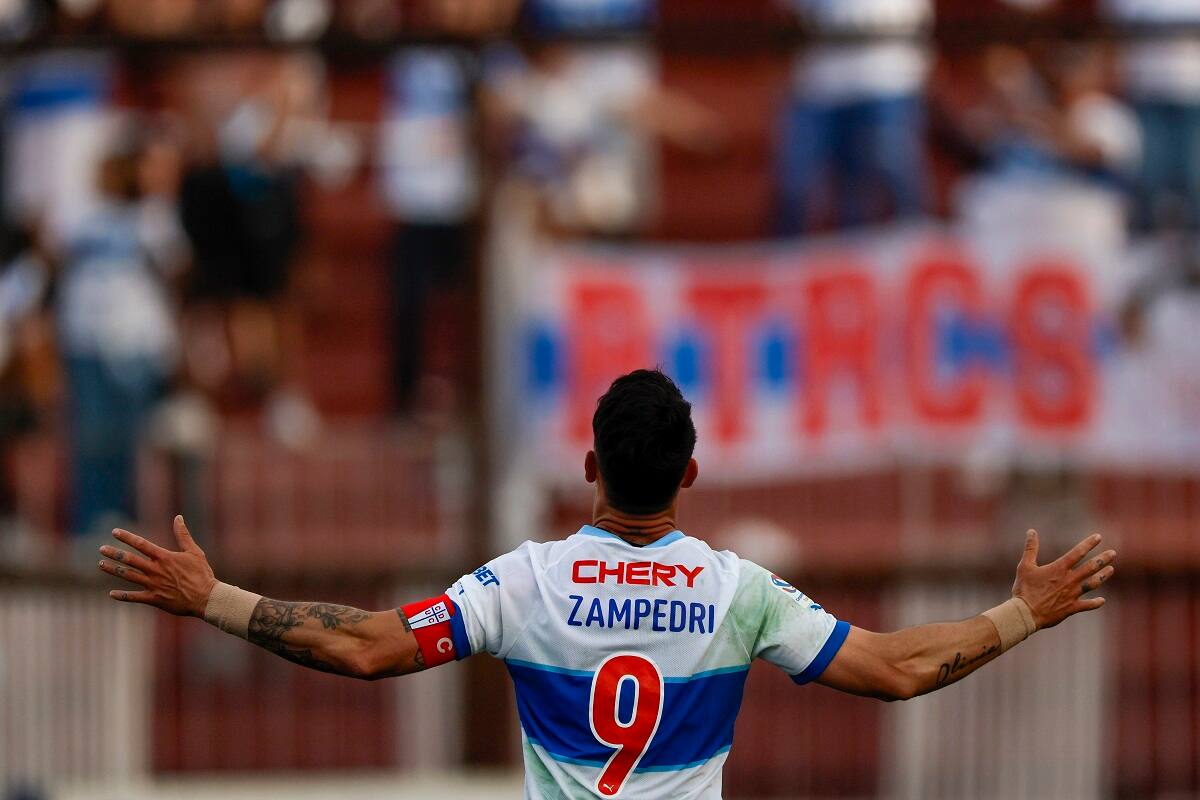 Fernando Zampedri espera seguir sumando goles por la UC.