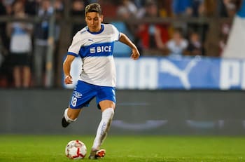 ¿Fernando Zuqui se va de la UC? Esta es la postura del volante argentino