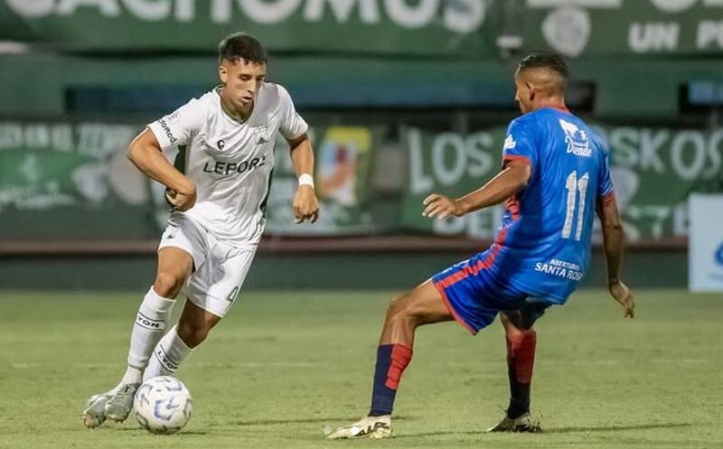 El Nacional B es un torneo competitivo que mueve a un público comprometido con su club, pero no por ello agresivo o violento con el rival visitante.