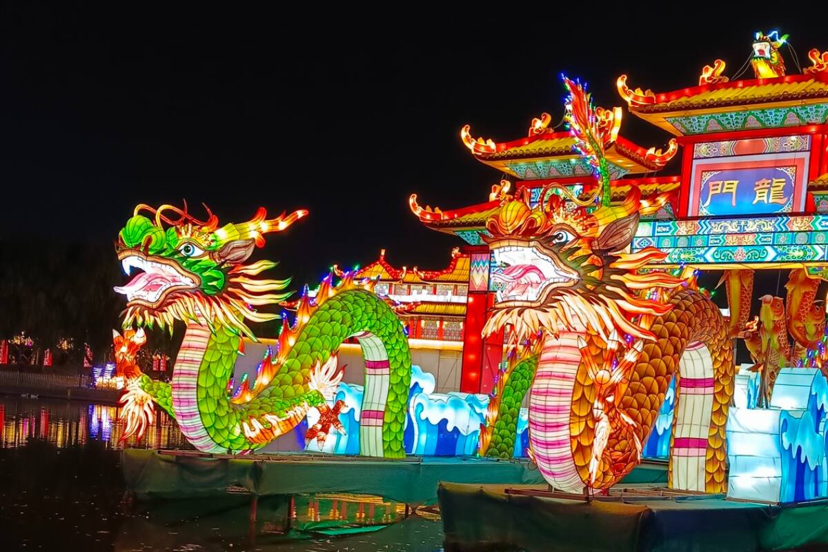 Este espectáculo cuenta con shows de luces, faroles tradicionales y más.