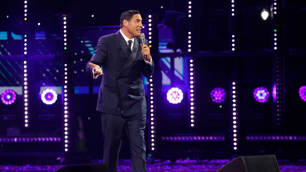 “Qué estay haciendo hue…”: Pancho Saavedra recibió duro reto por entregar una gaviota extra en el Festival de Viña
