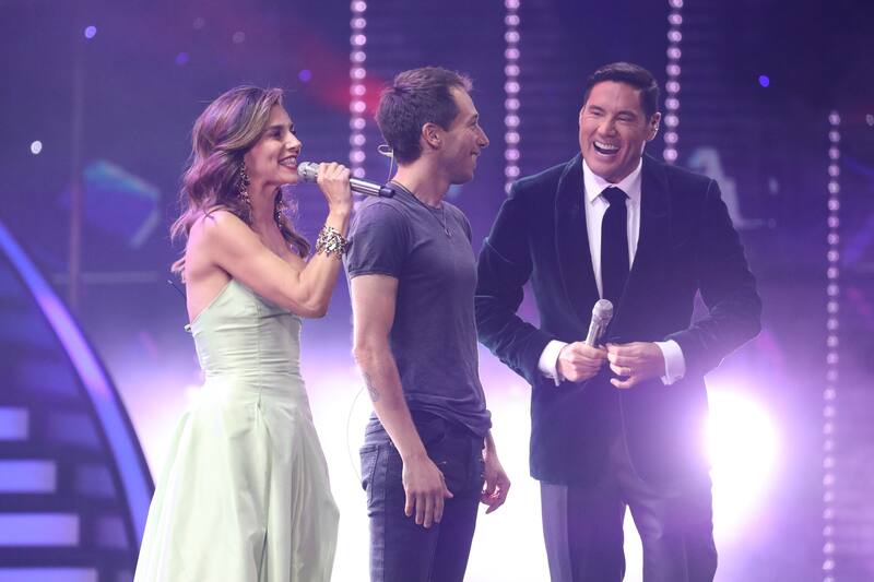 Vina del Mar, 01 de marzo de 2024.
Obertura de la ultima noche del Festival de Vina 2024. En la fotografía el mago Jean Paul Olhaberry.
Aton Chile