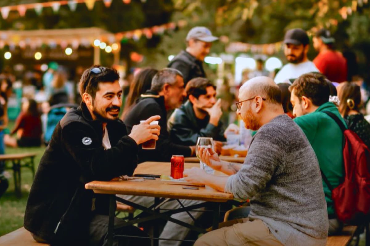 Un evento que promete ser el refugio favorito para los amantes de la buena mesa y comida. Foto: Festival Ñam Santiago en Instagram.