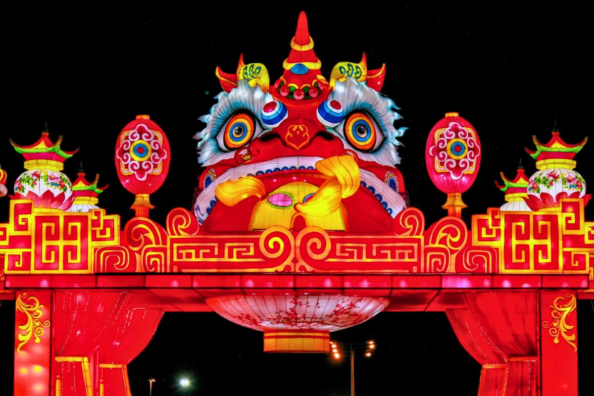 El espectáculo permite descubrir la cultura China a través de una completa muestra de lámparas de papel.