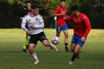 El vuelco en la vida de Fidel Tourn: desechado por Colo Colo y ahora voluntario ante inundaciones en Argentina