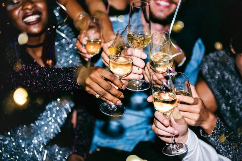 Las celebraciones para recibir el Año Nuevo se realizarán a lo largo de toda la capital, con música y ambiente para todos los gustos.