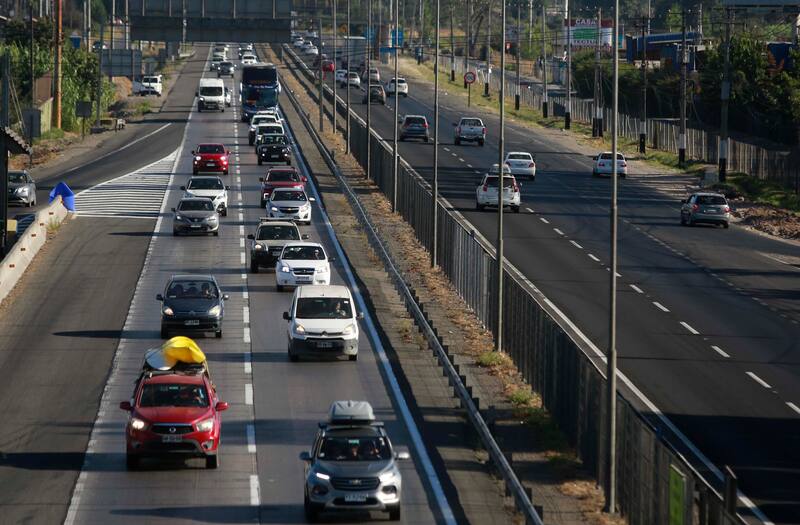 Este martes 19 de septiembre regresarán a la Región Metropolitana más de 125 mil vehículos.