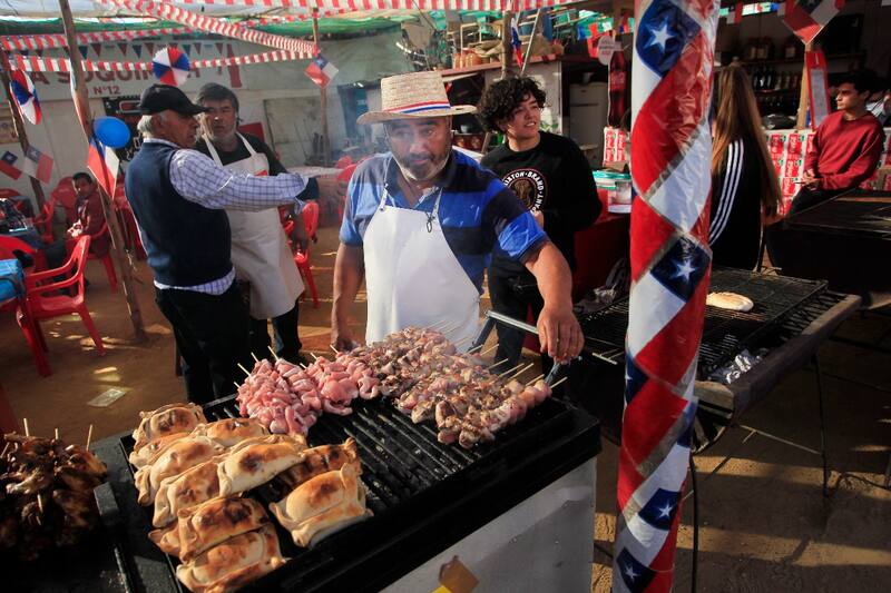 Es necesario que las personas consideren cuidar su salud, principalmente en relación a su alimentación, durante estos días.