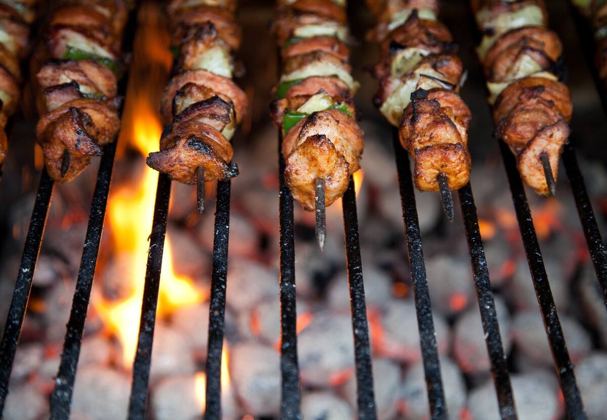 Así puedes limpiar la parrilla este 18 de septiembre.