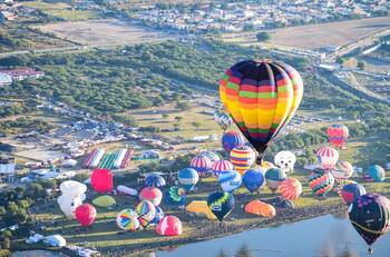 Festival de Globos Aerostáticos en Santiago: Revisa quiénes entran gratis, los artistas confirmados y horarios