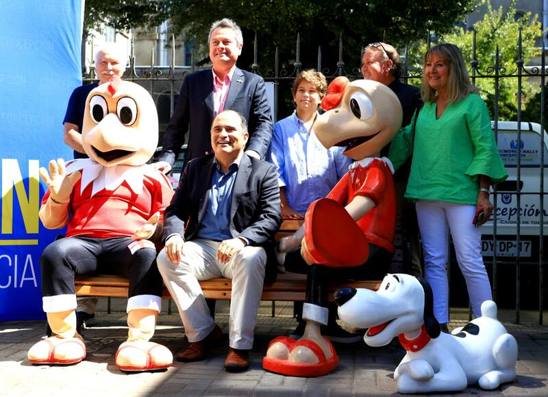 Momento de la inauguración de la figura de Condorito en Concepción. Fue hace menos de dos semanas. Créditos: @Muni_Concepcion
