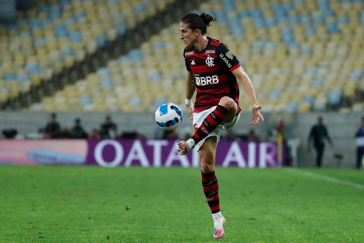 Filipe Luis dirigirá a Erick Pulgar.