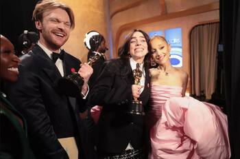 FOTOS| Desde Kendall Jenner al príncipe William: Los famosos que llegaron a la lujosa fiesta tras los Premios Oscar