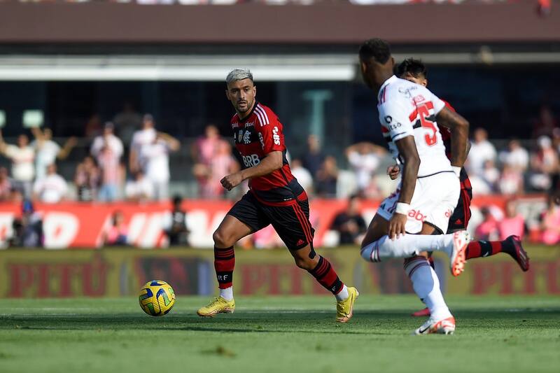 De Arrascaeta en la final de Copa de Brasil entre Flamengo y Sao Paulo.