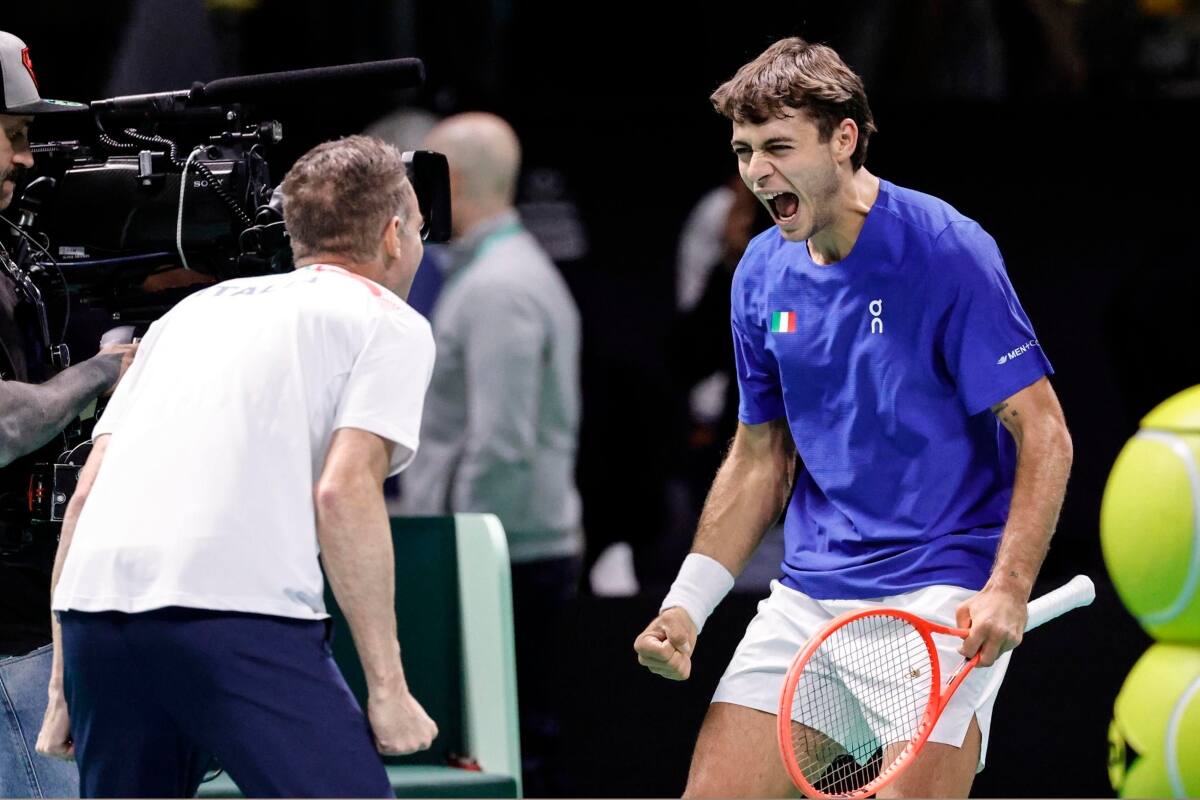 El italiano se impuso en tres sets ante Zizou Bergs.