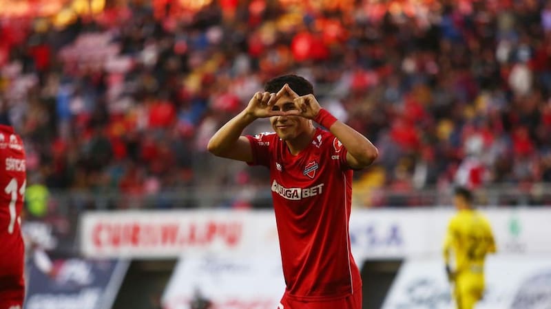 “Siempre serás parte de la familia”: club del fútbol chileno lo despidió y alista su regreso a la U