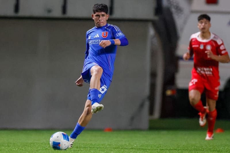 El indicado para cumplir la regla sub 21 en la U. Foto: Aton.