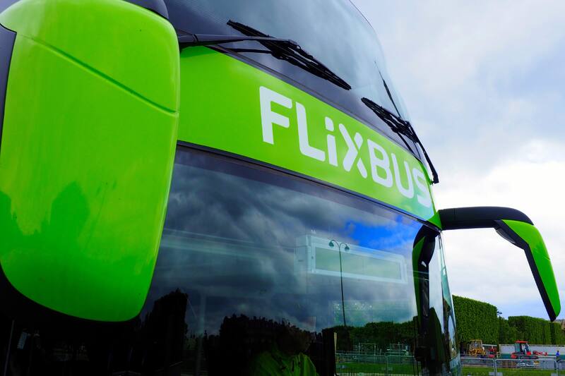 La empresa inauguró la primera flota de buses con combustible renovable.