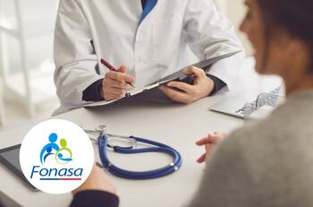 Fonasa cubre más de $388.000 en importante procedimiento médico: ¿Cuál es y quiénes pueden acceder?