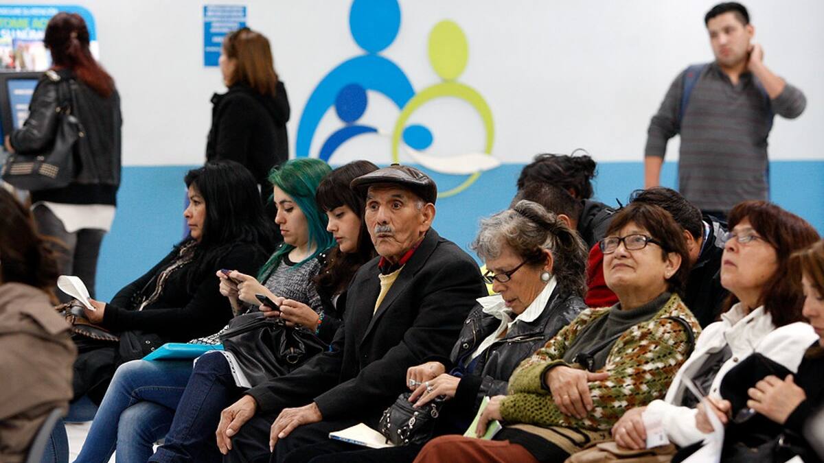 Últimos días para consultar con tu RUT si Fonasa debe devolverte dinero