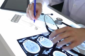 Estos son los Bonos PAD a los que pueden acceder los pacientes con Parkinson