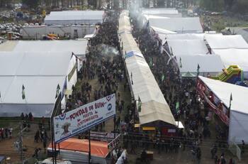 Fondas de Buin: Dónde queda y qué artistas estarán en la fiesta más económica de Fiestas Patrias con entradas a solo $2.000