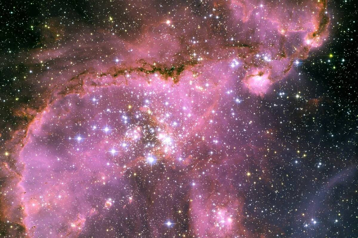 Científicos creen haber descubierto respuestas a importantes interrogantes en la región NGC 346.