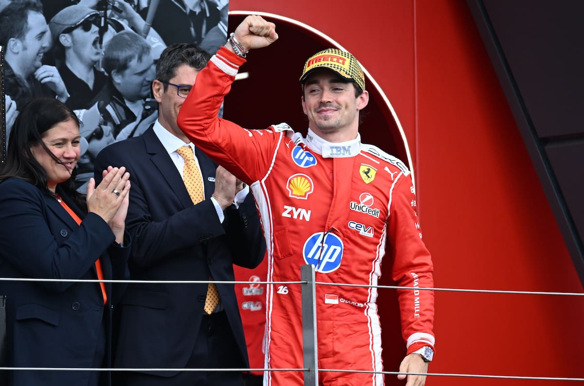 Charles Leclerc vuelve a ganar después de 20 meses y sorprende en el caos de Silverstone
