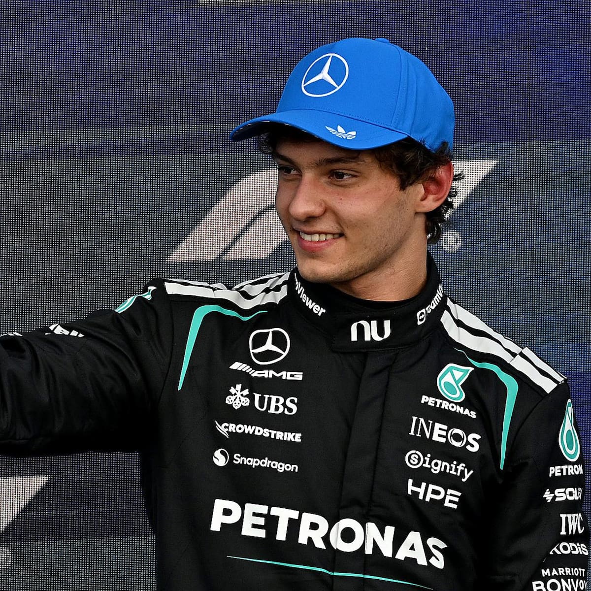 Antonelli firma el sábado perfecto en Silverstone y le quita el sueño a Hamilton