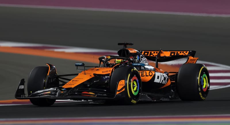El piloto de McLaren Oscar Piastri se quedó con la clasificación en el Gran Premio de Qatar. Foto: EFE.