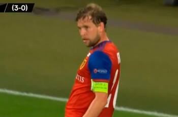 Con este golazo de Frei, Basilea venció a Frankfurt y avanzó a cuartos de Europa League