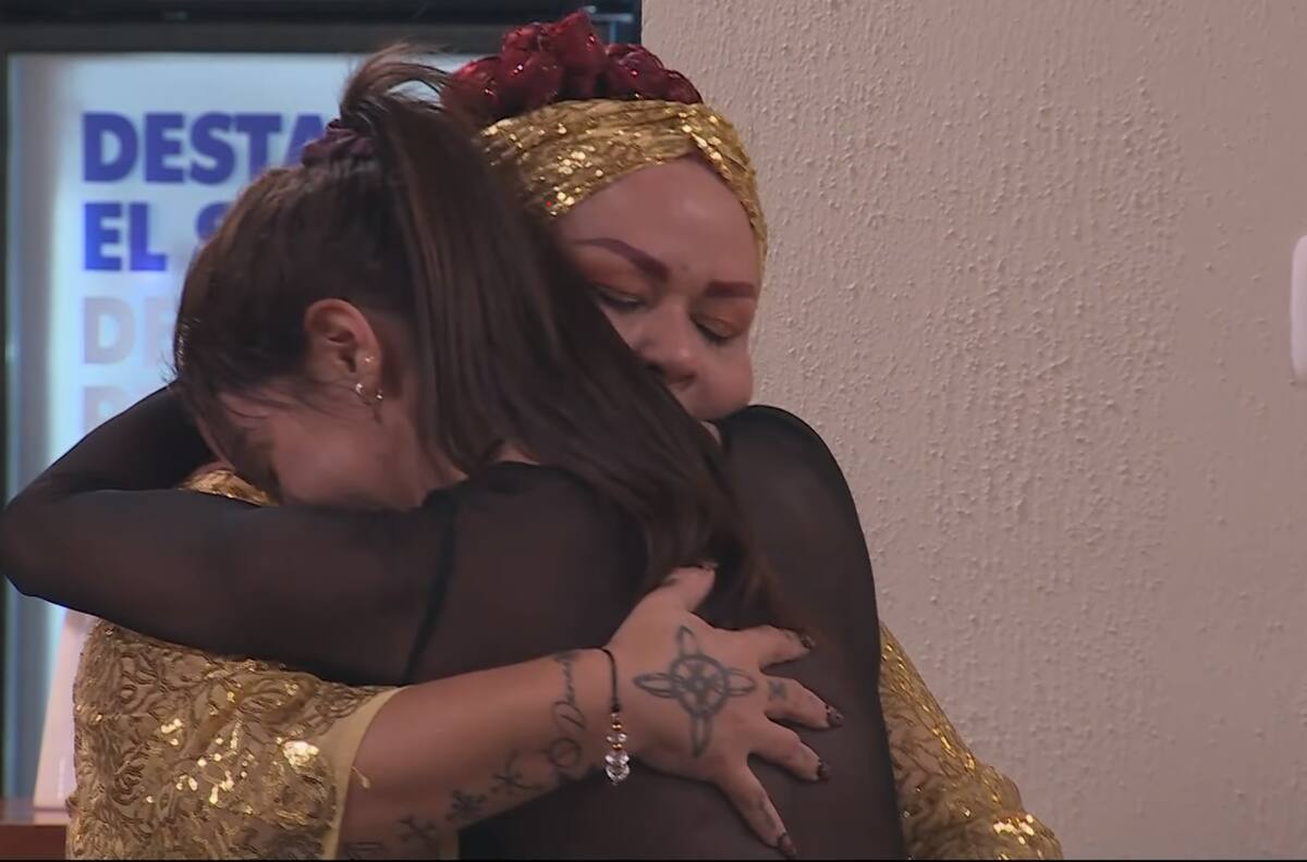 Fran Undurraga llora desconsolada tras recordar sus pérdidas